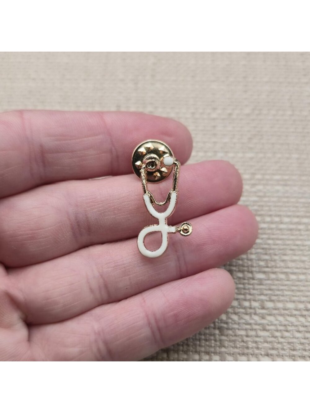 Gold Stethoscope Enamel Pin Medical Doctor Nurse Graduation Appreciation Gift A8